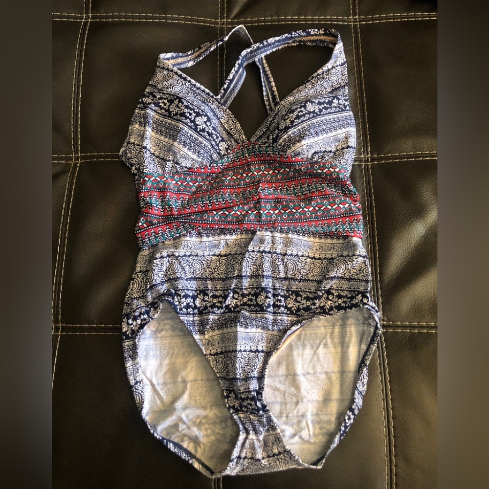 Merona women’s multicolor one piece swimsuit
